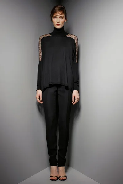 Look 16